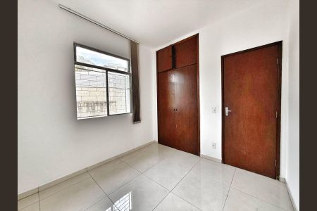 Apartamento à venda com 160m², 3 quartos e 1 vagaQuarto 2