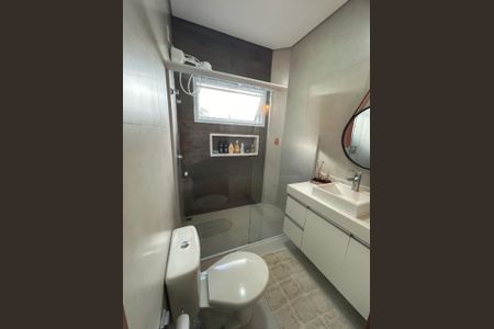 Casa de condomínio à venda com 175m², 3 quartos e 4 vagasFoto 01