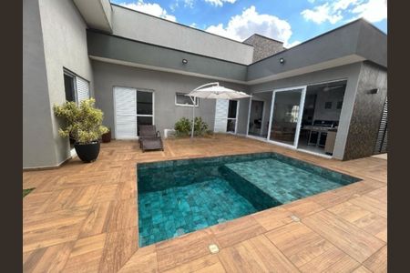 Casa de condomínio à venda com 175m², 3 quartos e 4 vagasFoto 01