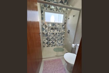 Casa de condomínio à venda com 175m², 3 quartos e 4 vagasFoto 01