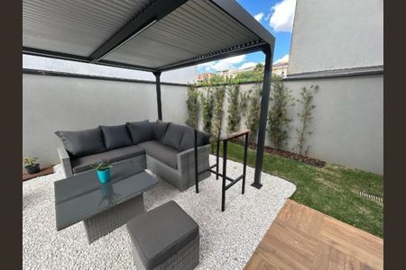 Casa de condomínio à venda com 175m², 3 quartos e 4 vagasFoto 01