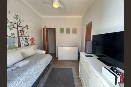 Casa de condomínio à venda com 175m², 3 quartos e 4 vagasFoto 01