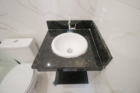 Apartamento para alugar com 62m², 2 quartos e sem vagaBanheiro