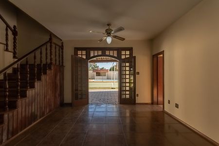 Casa para alugar com 453m², 5 quartos e 8 vagas Casa para alugar com 453m², 5 quartos e 8 vagasSala 2