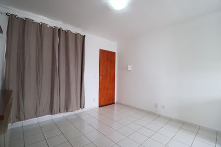 Apartamento para alugar com 42m², 2 quartos e 1 vagaSala