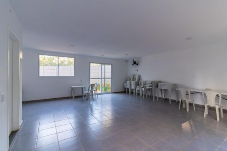 Apartamento à venda com 42m², 2 quartos e sem vagaÁrea comum - Salão de festas