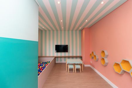 Apartamento à venda com 39m², 2 quartos e sem vagaÁrea comum - Brinquedoteca