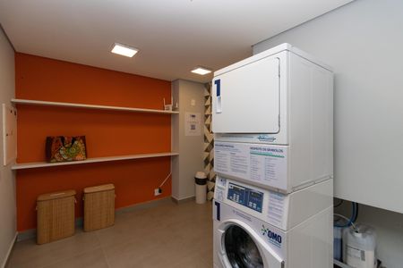 Apartamento à venda com 39m², 2 quartos e sem vagaÁrea de Serviço - Lavanderia