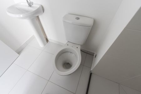 Apartamento para alugar com 28m², 1 quarto e sem vaga Apartamento para alugar com 28m², 1 quarto e sem vagaBanheiro da Suíte