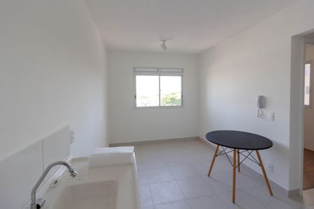Apartamento para alugar com 33m², 2 quartos e sem vaga Apartamento para alugar com 33m², 2 quartos e sem vagaSala/Cozinha