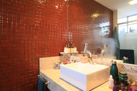 Apartamento à venda com 280m², 4 quartos e 2 vagasBanheiro da Suíte 2