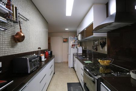 Apartamento à venda com 280m², 4 quartos e 2 vagasCozinha