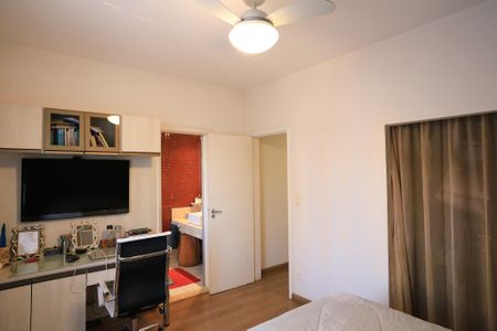 Apartamento à venda com 280m², 4 quartos e 2 vagasSuíte 2