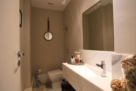 Apartamento à venda com 280m², 4 quartos e 2 vagasLavabo