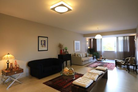 Apartamento à venda com 280m², 4 quartos e 2 vagasSala