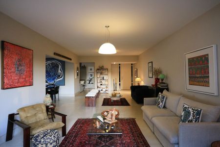 Apartamento à venda com 280m², 4 quartos e 2 vagasSala