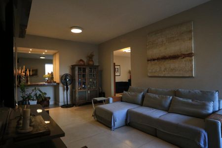 Apartamento à venda com 280m², 4 quartos e 2 vagasSala de TV