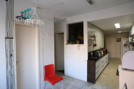 Apartamento à venda com 280m², 4 quartos e 2 vagasÁrea de Serviço