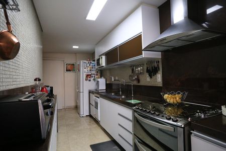 Apartamento à venda com 280m², 4 quartos e 2 vagasCozinha