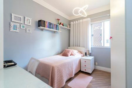 Apartamento à venda com 104m², 3 quartos e 2 vagas Apartamento à venda com 104m², 3 quartos e 2 vagasQuarto 1