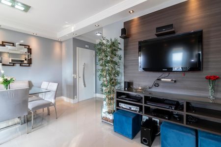 Apartamento à venda com 104m², 3 quartos e 2 vagas Apartamento à venda com 104m², 3 quartos e 2 vagasSala de Estar
