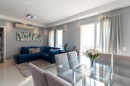 Apartamento à venda com 104m², 3 quartos e 2 vagas Apartamento à venda com 104m², 3 quartos e 2 vagasSala de Jantar