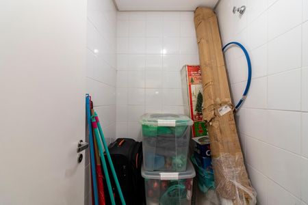 Apartamento à venda com 104m², 3 quartos e 2 vagas Apartamento à venda com 104m², 3 quartos e 2 vagasBanheiro de Serviço