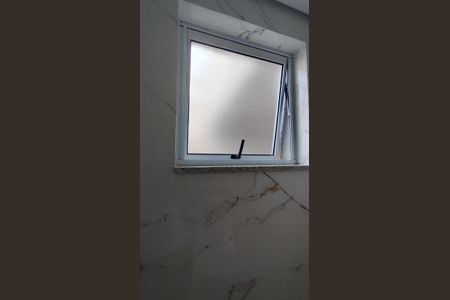 Apartamento à venda com 98m², 2 quartos e 2 vagas Apartamento à venda com 98m², 2 quartos e 2 vagasBanheiro da Suíte