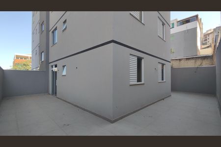 Apartamento à venda com 130m², 2 quartos e 2 vagasÁrea externa