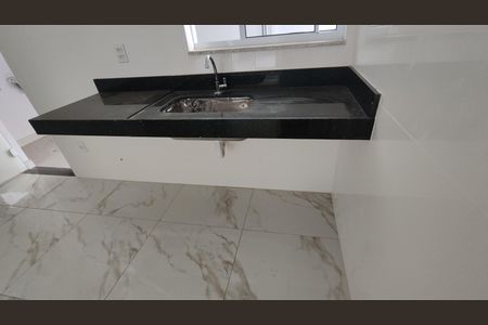 Apartamento à venda com 130m², 2 quartos e 2 vagasCozinha