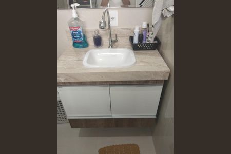 Casa à venda com 180m², 3 quartos e 3 vagasBanheiro