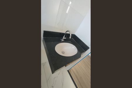 Apartamento à venda com 52m², 2 quartos e 1 vagaBanheiro Social