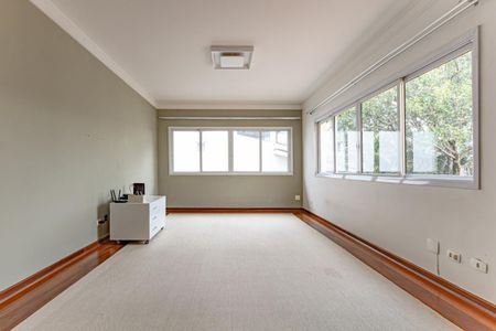 Casa à venda com 754m², 4 quartos e 4 vagas Casa à venda com 754m², 4 quartos e 4 vagasFoto 17