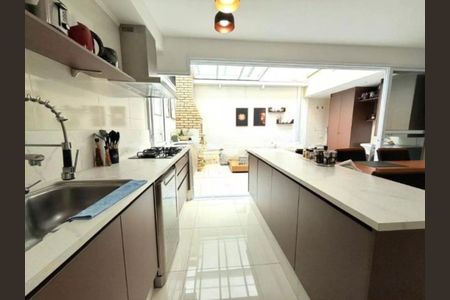 Casa de condomínio à venda com 174m², 3 quartos e 4 vagas Casa de condomínio à venda com 174m², 3 quartos e 4 vagasFoto 26