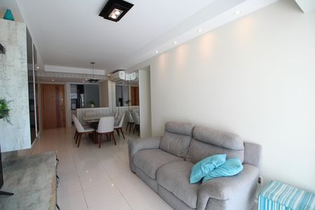 Apartamento para alugar com 102m², 3 quartos e 2 vagasSala
