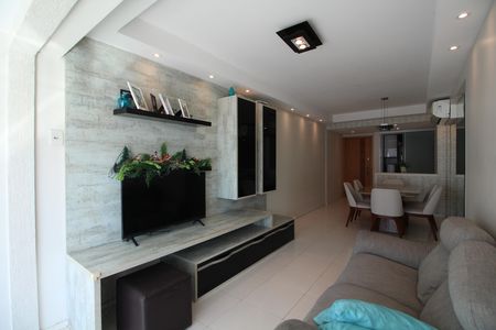 Apartamento para alugar com 102m², 3 quartos e 2 vagasSala