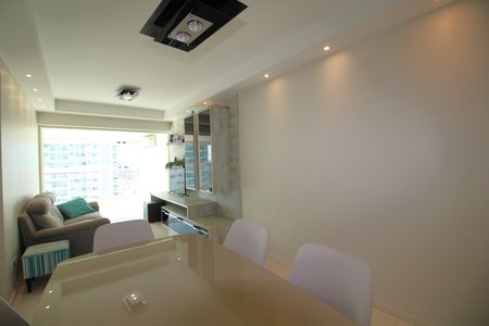 Apartamento para alugar com 102m², 3 quartos e 2 vagasSala