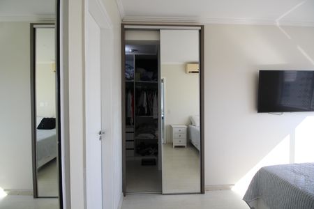 Apartamento para alugar com 102m², 3 quartos e 2 vagasCloset da suíte