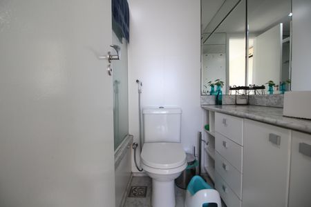 Apartamento para alugar com 102m², 3 quartos e 2 vagasBanheiro da Suíte