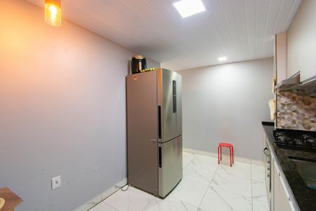 Casa à venda com 300m², 6 quartos e 5 vagas Casa à venda com 300m², 6 quartos e 5 vagasCozinha