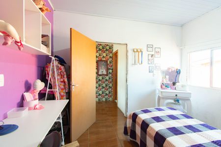 Casa à venda com 300m², 6 quartos e 5 vagas Casa à venda com 300m², 6 quartos e 5 vagasQuarto 6