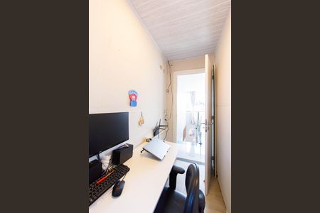 Casa à venda com 300m², 6 quartos e 5 vagas Casa à venda com 300m², 6 quartos e 5 vagasEscritório