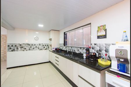 Casa à venda com 300m², 6 quartos e 5 vagas Casa à venda com 300m², 6 quartos e 5 vagasCozinha