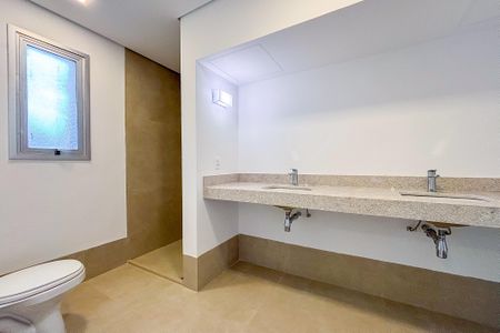 Apartamento à venda com 156m², 3 quartos e 1 vagaBanheiro da Suíte 2