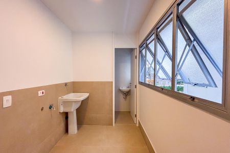 Apartamento à venda com 156m², 3 quartos e 1 vagaÁrea de Serviço