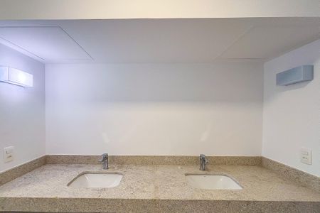 Apartamento à venda com 156m², 3 quartos e 1 vagaBanheiro da Suíte 2