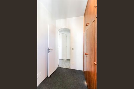 Apartamento à venda com 311m², 3 quartos e 4 vagasQuarto de Serviço 1