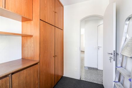 Apartamento à venda com 311m², 3 quartos e 4 vagasQuarto de Serviço 2