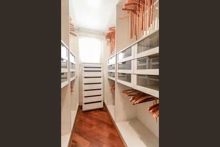 Apartamento à venda com 311m², 3 quartos e 4 vagasCloset da Suíte 1