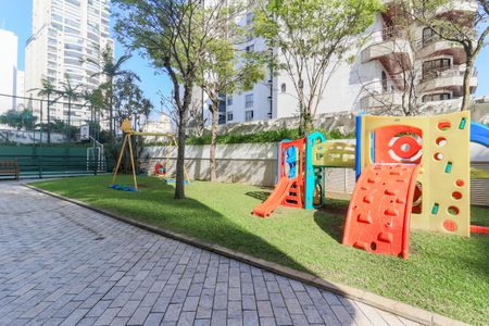 Apartamento à venda com 311m², 3 quartos e 4 vagasÁrea comum - Playground